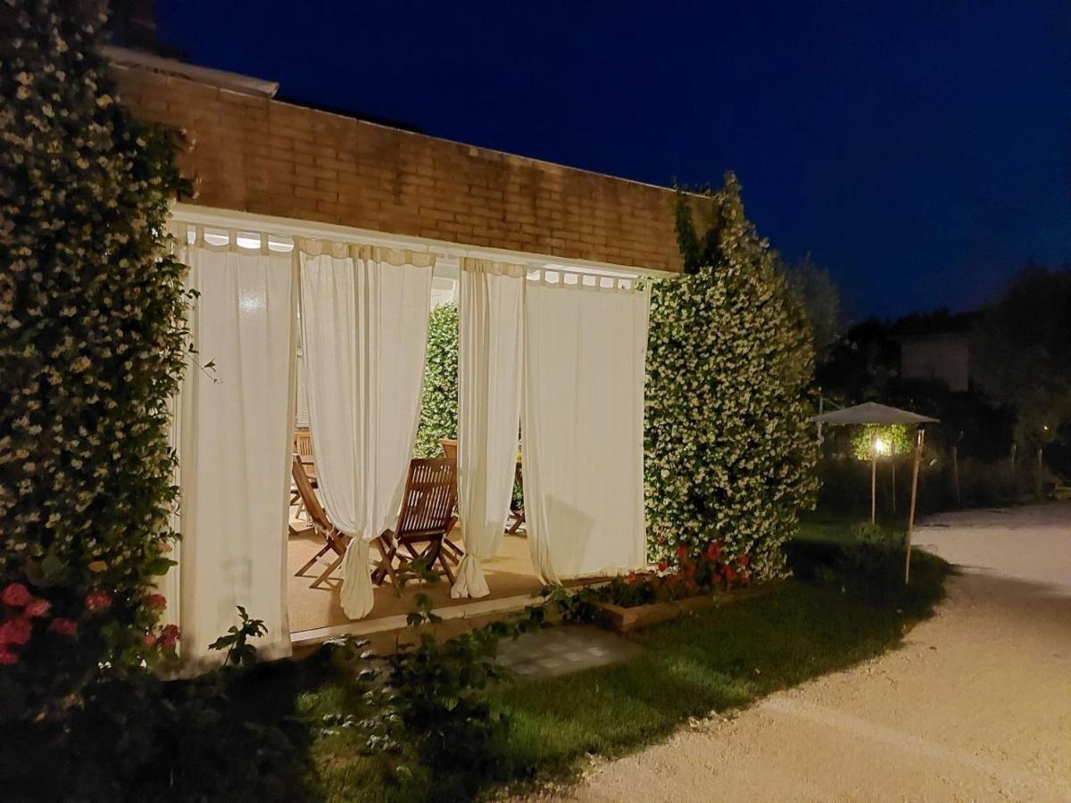 努马纳Aura Relais住宿加早餐旅馆 外观 照片